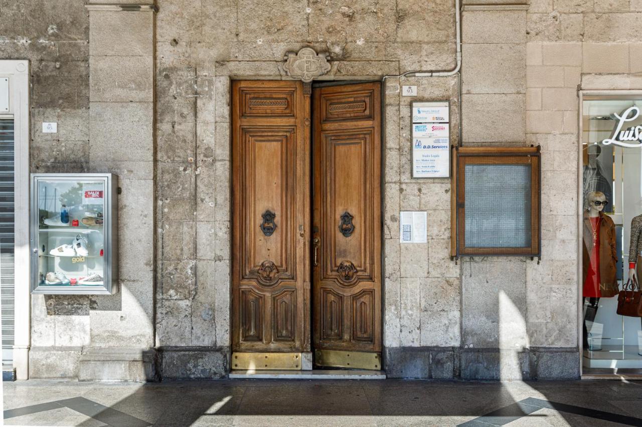 Roma 93 Apartment Cagliari Ngoại thất bức ảnh