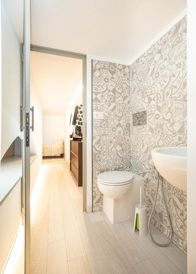 Roma 93 Apartment Cagliari Ngoại thất bức ảnh