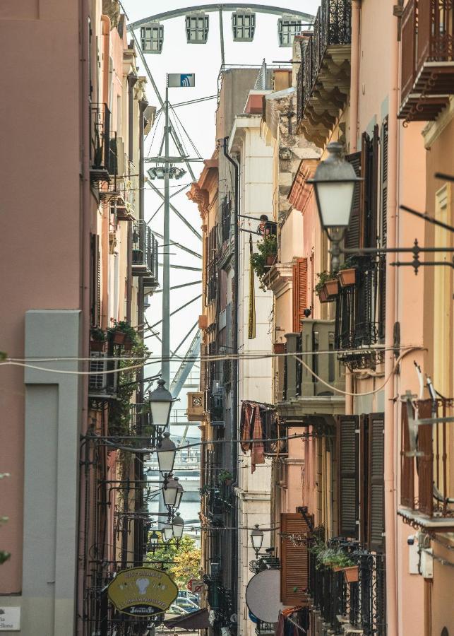 Roma 93 Apartment Cagliari Ngoại thất bức ảnh