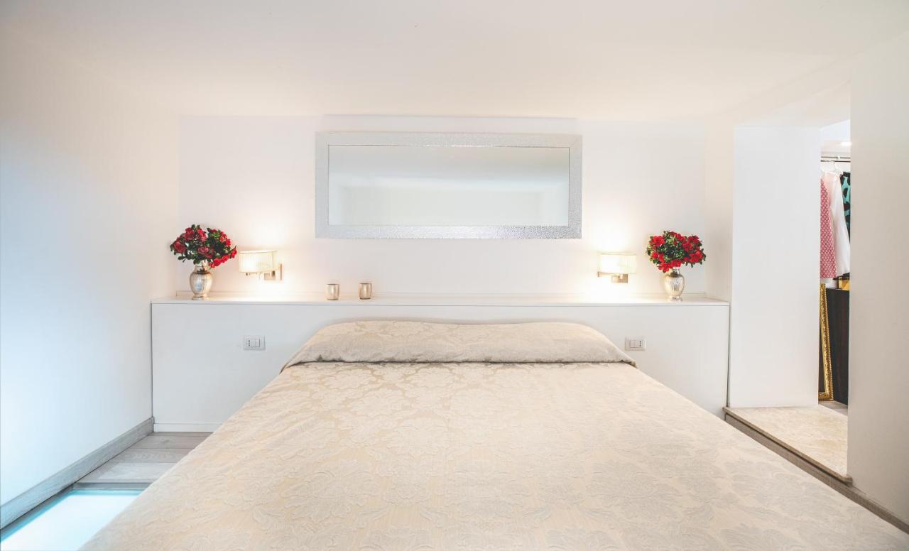 Roma 93 Apartment Cagliari Ngoại thất bức ảnh