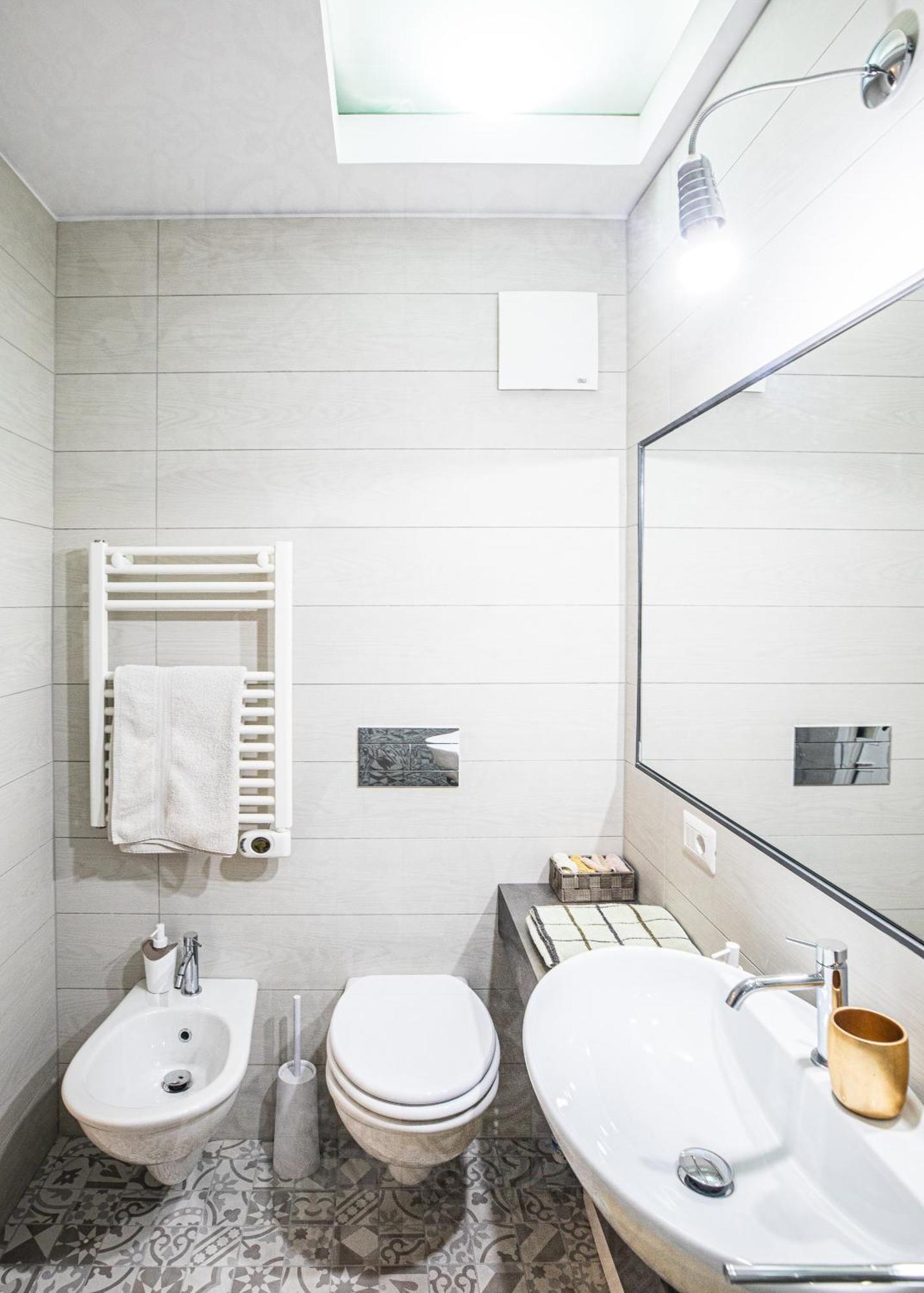 Roma 93 Apartment Cagliari Ngoại thất bức ảnh